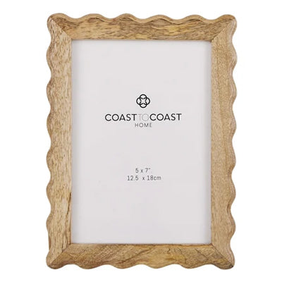 Scalloped Edges Photo Frame 🤍